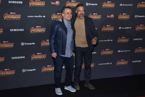 Avengers: Infinity War Pressetermin in Mexiko-Stadt April 5, 2018 - Mexico City, Mexico - Director Joe Russo and Actor Mark Ruffalo is seen attending at black carpet of the film screening Event to promote Avengers: Infinity War At Cinepolis Parque Toreo on April 05, 2018 in Mexico City, Mexico Mexico City Mexico - ZUMAs197 20180405_zaa_s197_088 Copyright: xCarlosxTischlerx