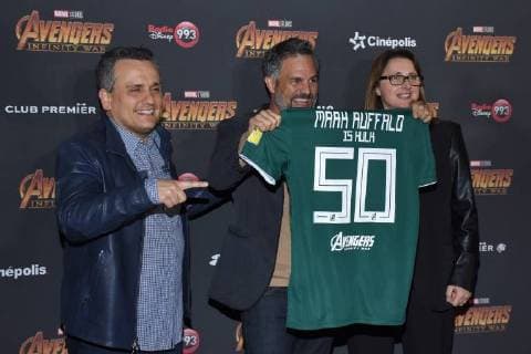 Avengers: Infinity War Pressetermin in Mexiko-Stadt April 5, 2018 - Mexico City, Mexico - Director Joe Russo, Actor Mark Ruffalo and Victoria Alonso are seen attending at black carpet of the film screening Event to promote Avengers: Infinity War At Cinepolis Parque Toreo on April 05, 2018 in Mexico City, Mexico Mexico City Mexico - ZUMAs197 20180405_zaa_s197_090 Copyright: xCarlosxTischlerx