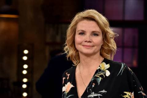 Die Schauspielerin Annette Frier zu Gast in der WDR Talkshow Kölner Treff am 06.04.2018 in Köln. *** The actress Annette Frier on the WDR Talkshow Kölner Treff on 06 04 2018 in Cologne