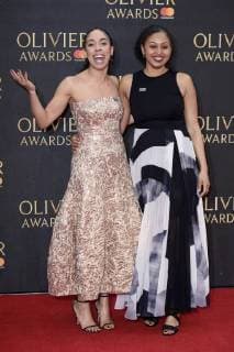 Pearl Mackie with accompaniment at the Olivier Awards 2018 at the Royal Albert Hall London 08 04 2018 Pearl Mackie with company  Foto:xS.xVasx xFuturexImage