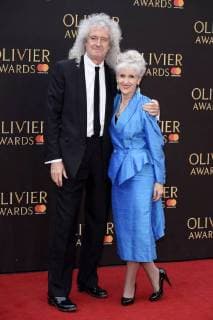 Brian May with wife Anita Dobson at the Olivier Awards 2018 at the Royal Albert Hall London 08 04 2018 Brian May Anita Dobson  Foto:xS.xVasx xFuturexImage