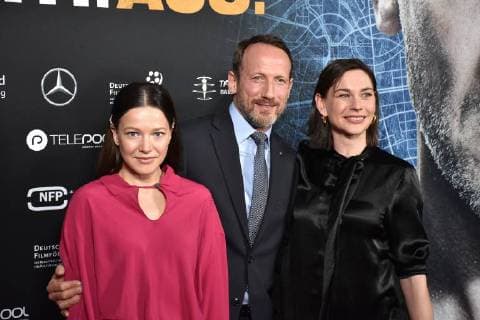 Hannah Herzsprung, Wotan Wilke Möhring und Christiane Paul bei der Steig. Nicht. Aus! Film Premiere am 9.04.2018 in Berlin Steig Nicht Aus Filmpremiere in Berlin, 2018 *** Hannah Herzsprung Wotan Wilke Möhring and Christiane Paul at the Steig Nicht Aus Film Premiere on 9 04 2018 in Berlin Steig Nicht Aus Film premiere in Berlin 2018 