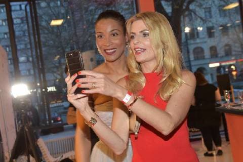 Tanja Buelter Annabelle Mandeng at the 13 Victress Award iGALA n the UDK University of Arts in Berlin on 09 04 2018