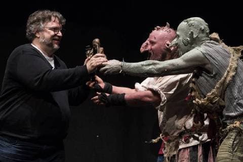 Entertainment Bilder der Woche Bilder des Tages Mexican film director Guillermo del Toro receives the award trophy Ordre du Corbeau , during a masterclass of film director del Toro, at the 36th edition of the BIFFF Brussels International Fantastic Film Festival, Wednesday 11 April 2018. Mexican del Toro won the Academy Award for Best Picture for his film The Shape of Water .  LAURIExDIEFFEMBACQ 05327850