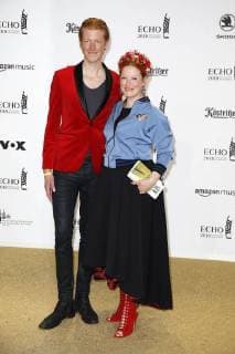 Enie van de Meiklokjes and her husband Tobias St¾rbo at the ECHO POP ceremony on 12.04.2018 in Berlin ECHO POP ceremony in Berlin in 2018