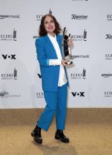 Alice Merton category Pop International at the award German Music Prize ECHO 2018 in Messe Berlin