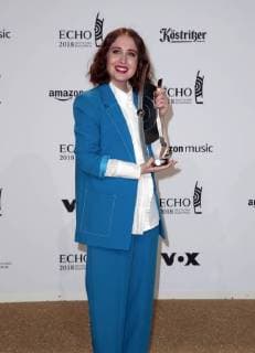 Alice Merton category Pop International at the award German Music Prize ECHO 2018 in Messe Berlin