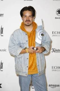 Award Winner Clemens Rehbein from the Milky Chance Group at the ECHO POP Awards Ceremony on 12.04.2018 in Berlin ECHO POP Ceremony 2018 in Berlin Winner Price winner Pressroom