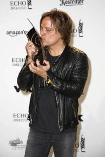 Award winner Peter Keller at the presentation of the ECHO POP on 12.04.2018 in Berlin ECHO POP presentation 2018 in Berlin Winner Price winner Pressroom