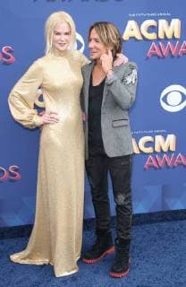 April 15, 2018 - Las Vegas, NV, U.S. - 15 April 2018 - Las Vegas, NV - Nicole Kidman, Keith Urban. 2018 ACM Awards Red Carpet arrivals at MGM Grand Garden Arena. Photo Credit: MJT AdMedia Las Vegas U.S. - ZUMAa123 20180415_zaa_a123_049 Copyright: xMjtAdmediax
