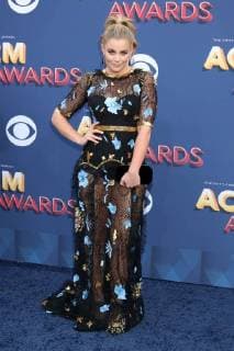 LAS VEGAS - APR 15: Lauren Alaina at the Academy of Country Music Awards 2018 at MGM Grand Garden Arena on April 15, 2018 in Las Vegas, NV  Copyright: xKathyxHutchinsx xIPAx xHutchinsxPhotox