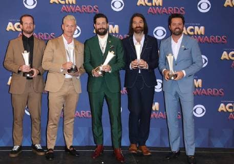 April 15, 2018 - Las Vegas, NV, U.S. - 15 April 2018 - Las Vegas, Nevada - Old Dominion. 2018 ACM Awards Photo Room at Grand Garden Arena. Photo Credit: MJT AdMedia Las Vegas U.S. - ZUMAa123 20180415_zaa_a123_097 Copyright: xMjtAdmediax
