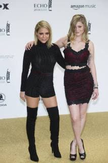 MICHELLE, Saengerin, mit Tochter Marie-Louise REIM, Roter Teppich, Red Carpet Show, Ankunft, arrival, ECHO POP -Verleihung - Deutscher Musikpreis 2018 in der Messe Berlin, Palais am Funkturm, am 12.04.2018. *** MICHELLE Singer with daughter Marie Louise REIM Red Carpet Red Carpet Show arrival arrival ECHO POP Award German Music Prize 2018 in the fair Berlin Palais am Funkturm on 12 04 2018