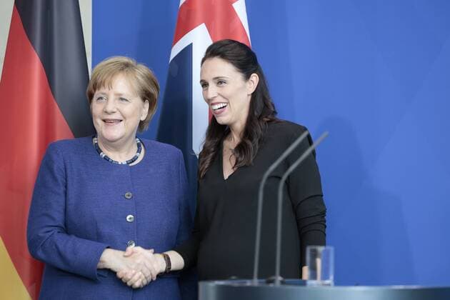 Bilder des Tages Bundeskanzlerin Angela Merkel, Premierministerin von Neuseeland, Jacinda Ardern, Deutschland, Berlin, Presseunterrichtung durch die BK’in Merkel und die Premierministerin von Neuseeland, Jacinda Ardern, nach dem gemeinsamen Gespräch, 17.04.2018 *** Chancellor Angela Merkel Prime Minister of New Zealand Jacinda Ardern Germany Berlin Press briefing by the BKin Merkel and the Prime Minister of New Zealand Jacinda Ardern after the joint discussion 17 04 2018