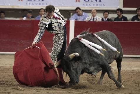 Mexican bullfighter Arturo Saldivar in action during the second bullfighting of the National San Marcos Fair in Aguascalientes, Mexico, 20 April 2018. econd bullfight of the San Marcos Fair in Aguascalientes !ACHTUNG: NUR REDAKTIONELLE NUTZUNG!  Copyright: xMarioxGuzmanx MEX001 20180421-636598854369608587