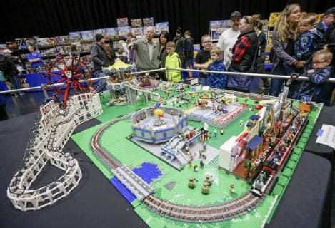 (180421) -- VANCOUVER, April 21, 2018 -- People view LEGO creations at the BrickCan LEGO convention in Vancouver, Canada, April 21, 2018. About 200 LEGO builders across the world showcased more than 6,000 pieces of creations at the annual BrickCan event which is claimed to be Canada s largest public LEGO fan convention. ) CANADA-VANCOUVER-LEGO-EXHIBITION LiangxSen 