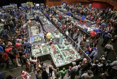 (180421) -- VANCOUVER, April 21, 2018 -- People view LEGO creations at the BrickCan LEGO convention in Vancouver, Canada, April 21, 2018. About 200 LEGO builders across the world showcased more than 6,000 pieces of creations at the annual BrickCan event which is claimed to be Canada s largest public LEGO fan convention. ) CANADA-VANCOUVER-LEGO-EXHIBITION LiangxSen 