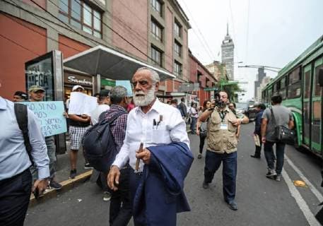 April 23, 2018 - EUM20180422POL40.JPG.CIUDAD DE MEXICO.- Election Elecciones-Debate.- Puntual a la cita, Diego Cervantes de Cevallos llego para apoyar al candidato Ricardo Anaya de la coalicion Por Mexico al Frente al debate presidencial. Foto: Agencia EL UNIVERSAL German Espinosa RCC.  - ZUMAu78_ 20180423_zaf_u78_506 Copyright: xGermanxEluniversalx
