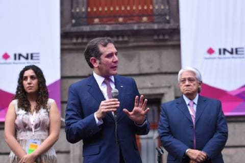 CIDADE DO MÉXICO, DF - 22.04.2018: PRESIDENTIAL RACE IN MEXICO - Lorenzo Cordova Vianello attends on First Debate of candidates for the Mexico presidential held at Palace of Mining on April 22, 2018 in Mexico City, Mexico. x1519392x  CarlosxTischler