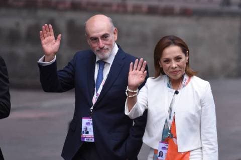CIDADE DO MÉXICO, DF - 22.04.2018: PRESIDENTIAL RACE IN MEXICO - Luis Felipe Bravo Mena and Josefina Vazquez Mota attends on First Debate of candidates for the Mexico presidential held at Palace of Mining on April 22, 2018 in Mexico City, Mexico. x1519445x  CarlosxTischler