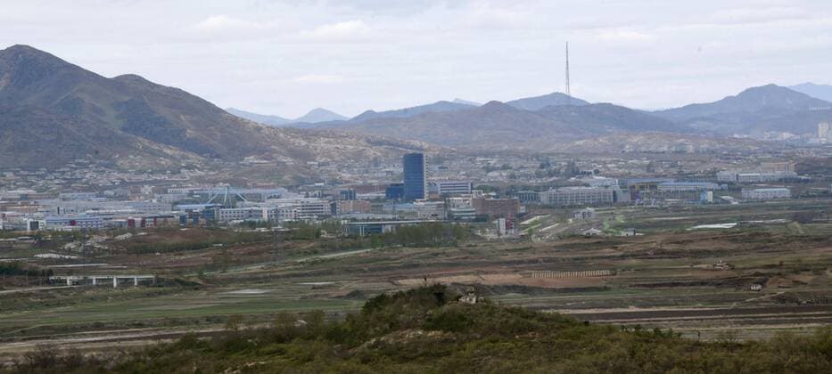 Kaesong industrial zone Photo shows the closed joint industrial zone in the North Korea border city of Kaesong, as seen from an observatory in Dorasan, northern South Korea, on April 24, 2018. 