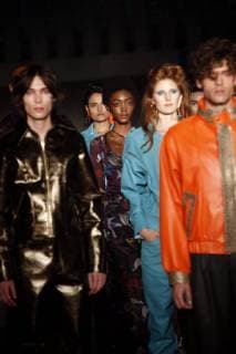 Models present the creations of the Mexican designer Paloma Lira for the Fall Winter season, during the Mercedes-Benz Fashion Week, in Mexico City, Mexico, 24 April 2018. The fashion event will be held until April 27. Mercedes-Benz Fashion Week in Mexico City !ACHTUNG: NUR REDAKTIONELLE NUTZUNG!  Copyright: xSashenkaxGutierrezx CMX01 20180425-636602278717243822