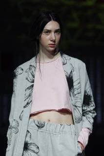 A model presents a creation of the Argentinian designer Dana Alessi for the Fall Winter season, during the Mercedes-Benz Fashion Week, in Mexico City, Mexico, 24 April 2018. The fashion event will be held until April 27. Mercedes-Benz Fashion Week in Mexico City !ACHTUNG: NUR REDAKTIONELLE NUTZUNG!  Copyright: xSashenkaxGutierrezx CMX01 20180425-636602281425703555