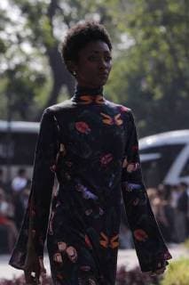 A model presents creations of Pineda Covalin for the Fall Winter season during the Mercedes-Benz Fashion Week in Mexico City, Mexico, 25 April 2018. Mercedes-Benz Fashion Week Mexico !ACHTUNG: NUR REDAKTIONELLE NUTZUNG!  Copyright: xSashenkaxGutierrezx MEX25 20180425-636602844845121727