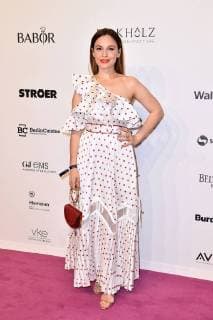 Mina Tander on arrival for the award German Perfume Award Duftstars 2018 on 25 04 2018 in Berlin German Perfume Award Duftstars 2018 in Berlin