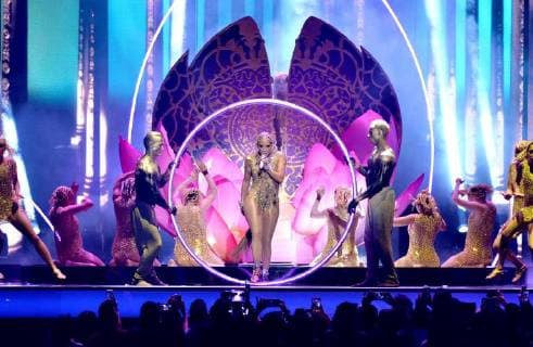 Jennifer Lopez debuts her new song El Anillo onstage during the 2018 Billboard Latin Music Awards at the Mandalay Bay Events Center in Las Vegas, Nevada on April 26, 2018.  LAV20180426226