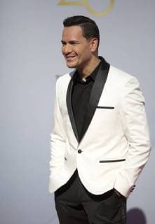 Puerto Rican singer Victor Manuelle poses as he arrives at the red carpet of the Billboard Latin Music Awards 2018 at the Mandalay Bay resort in Las Vegas, Nevada, United States, 26 April 2018. Billboard Latin Music Awards 2018 !ACHTUNG: NUR REDAKTIONELLE NUTZUNG!  Copyright: xArmandoxArorizox BIL13 20180427-636603991293106835