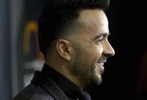 Puerto Rican singer Luis Fonsi speaks to the media in the press room of the Billboard Latin Music Awards 2018 at the Mandalay Bay resort in Las Vegas, Nevada, United States, 26 April 2018. Billboard Latin Music Awards 2018 !ACHTUNG: NUR REDAKTIONELLE NUTZUNG!  Copyright: xArmandoxArorizox BIL13 20180427-636604085657646093