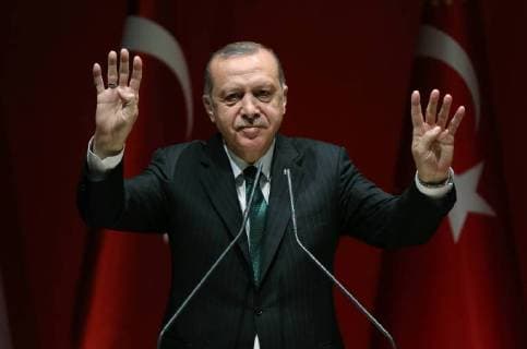 Themen der Woche KW17 Bilder des Tages Turkey s President Recep Tayyip Erdogan addresses his ruling party members in Ankara, Turkey, Friday, April 27, 2018. (Pool Dha - Depo Photos)  Copyright: TurkishxPresidency 15986809