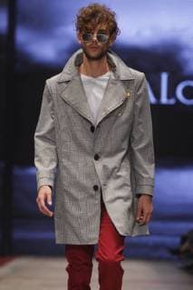 A model presents creations of Mexican designer Galo Bertin for the fall winter season during the Fashion Week of Mexico City, Mexico, 27 April 2018. Mexico City Fashion Week !ACHTUNG: NUR REDAKTIONELLE NUTZUNG!  Copyright: xSashenkaxGutierrezx MDF02 20180428-636604811086621756