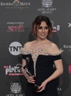 Spanish actress Blanca Suarez poses with her Platino award for Best TV Series, La Chicas del Cable , at the fifth Platino Ibero-American Film Awards ceremony in Playa del Carmen, Quintana Roo, Mexico, 29 April 2018. Platino Awards 2018 !ACHTUNG: NUR REDAKTIONELLE NUTZUNG!  Copyright: xMarioxGuzmanx PLA18 20180430-636606671024976887