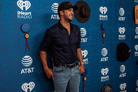 May 5, 2018 - Austin, Texas, USA - Luke Bryan walks the Red Carpet at the iHeart Country Music Fest in Austin, Texas on May 5th, 2018 (05 05 18). Photo of LUKE BRYAN. Austin USA - ZUMAm222 20180505_zap_m222_015 Copyright: xMichaelxMullenixx