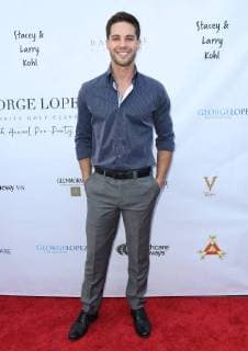 May 6, 2018 - Los Angeles, CA, U.S. - 06 May 2018 - Los Angeles, California - Dean Geyer. 11th Annual George Lopez Foundation Celebrity Golf Classic Pre-Party held at Baltaire Restaurant. Photo Credit: AdMedia Los Angeles U.S. - ZUMAa123 20180506_zaa_a123_252 Copyright: xBirdiexThompsonx