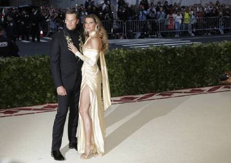 Tom Brady and Gisele Bundchen arrive on the red carpet at The Metropolitan Museum of Art s Costume Institute Benefit Heavenly Bodies: Fashion and the Catholic Imagination at Metropolitan Museum of Art in New York City on May 7, 2018.  NYP20180507705 JOHNxANGELILLO