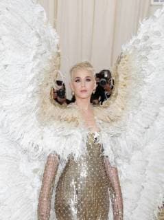 Katy Perry arrives on the red carpet at The Metropolitan Museum of Art s Costume Institute Benefit Heavenly Bodies: Fashion and the Catholic Imagination at Metropolitan Museum of Art in New York City on May 7, 2018.  NYP20180507390 JOHNxANGELILLO