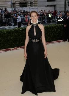 Maya Hawke arrives on the red carpet at The Metropolitan Museum of Art s Costume Institute Benefit Heavenly Bodies: Fashion and the Catholic Imagination at Metropolitan Museum of Art in New York City on May 7, 2018.  NYP20180507384 JOHNxANGELILLO