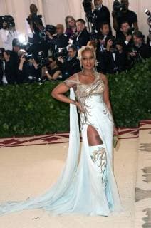May 7, 2018 - New York, N.Y, USA - MARY J. BLIGE attends the Metropolitan Museum of Art Costume Institute Benefit with exhibition of Heavenly Bodies: Fashion and the Catholic Imagination .The Met Museum, NYC.May 7, 2018.Photos by , Globe Photos Inc. New York USA - ZUMAms4_ 20180507_zaa_ms4_067 Copyright: xSoniaxMoskowitzx