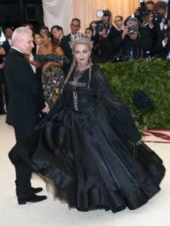 May 7, 2018 - New York, N.Y, USA - MADONNA attends the Metropolitan Museum of Art Costume Institute Benefit with exhibition of Heavenly Bodies: Fashion and the Catholic Imagination .The Met Museum, NYC.May 7, 2018.Photos by , Globe Photos Inc. New York USA - ZUMAms4_ 20180507_zaa_ms4_071 Copyright: xSoniaxMoskowitzx