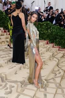 May 7, 2018 - New York, NY, U.S. - 07 May 2018 - New York, New York - Emily Ratajkowski. 2018 Metropolitan Museum of Art Costume Institute Gala: Heavenly Bodies: Fashion and the Catholic Imagination. Photo Credit: Christopher Smith AdMedia New York U.S. - ZUMAa123 20180507_zaa_a123_004 Copyright: xChristopherxSmithAdmediax