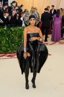 May 7, 2018 - New York, NY, U.S. - 07 May 2018 - New York, New York - Solange Knowles. 2018 Metropolitan Museum of Art Costume Institute Gala: Heavenly Bodies: Fashion and the Catholic Imagination. Photo Credit: Christopher Smith AdMedia New York U.S. - ZUMAa123 20180507_zaa_a123_018 Copyright: xChristopherxSmithAdmediax