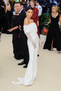 May 7, 2018 - New York, NY, U.S. - 07 May 2018 - New York, New York - Kendall Jenner. 2018 Metropolitan Museum of Art Costume Institute Gala: Heavenly Bodies: Fashion and the Catholic Imagination. Photo Credit: Christopher Smith AdMedia New York U.S. - ZUMAa123 20180507_zaa_a123_045 Copyright: xChristopherxSmithAdmediax
