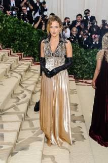 May 7, 2018 - New York, NY, U.S. - 07 May 2018 - New York, New York - Riley Keough. 2018 Metropolitan Museum of Art Costume Institute Gala: Heavenly Bodies: Fashion and the Catholic Imagination. Photo Credit: Christopher Smith AdMedia New York U.S. - ZUMAa123 20180507_zaa_a123_046 Copyright: xChristopherxSmithAdmediax