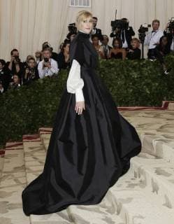 Greta Gerwig arrives on the red carpet at The Metropolitan Museum of Art s Costume Institute Benefit Heavenly Bodies: Fashion and the Catholic Imagination at Metropolitan Museum of Art in New York City on May 7, 2018.  NYP20180507712 JOHNxANGELILLO