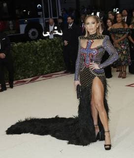 Jennifer Lopez arrives on the red carpet at The Metropolitan Museum of Art s Costume Institute Benefit Heavenly Bodies: Fashion and the Catholic Imagination at Metropolitan Museum of Art in New York City on May 7, 2018.  NYP20180507759 JOHNxANGELILLO