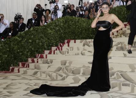 Kylie Jenner arrives on the red carpet at The Metropolitan Museum of Art s Costume Institute Benefit Heavenly Bodies: Fashion and the Catholic Imagination at Metropolitan Museum of Art in New York City on May 7, 2018.  NYP20180507770 JOHNxANGELILLO