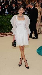 May 7, 2018 - New York, NY, U.S. - 07 May 2018 - New York, New York - Alexa Chung. 2018 Metropolitan Museum of Art Costume Institute Gala: Heavenly Bodies: Fashion and the Catholic Imagination. Photo Credit: Christopher Smith AdMedia New York U.S. - ZUMAa123 20180507_zaa_a123_192 Copyright: xChristopherxSmithAdmediax